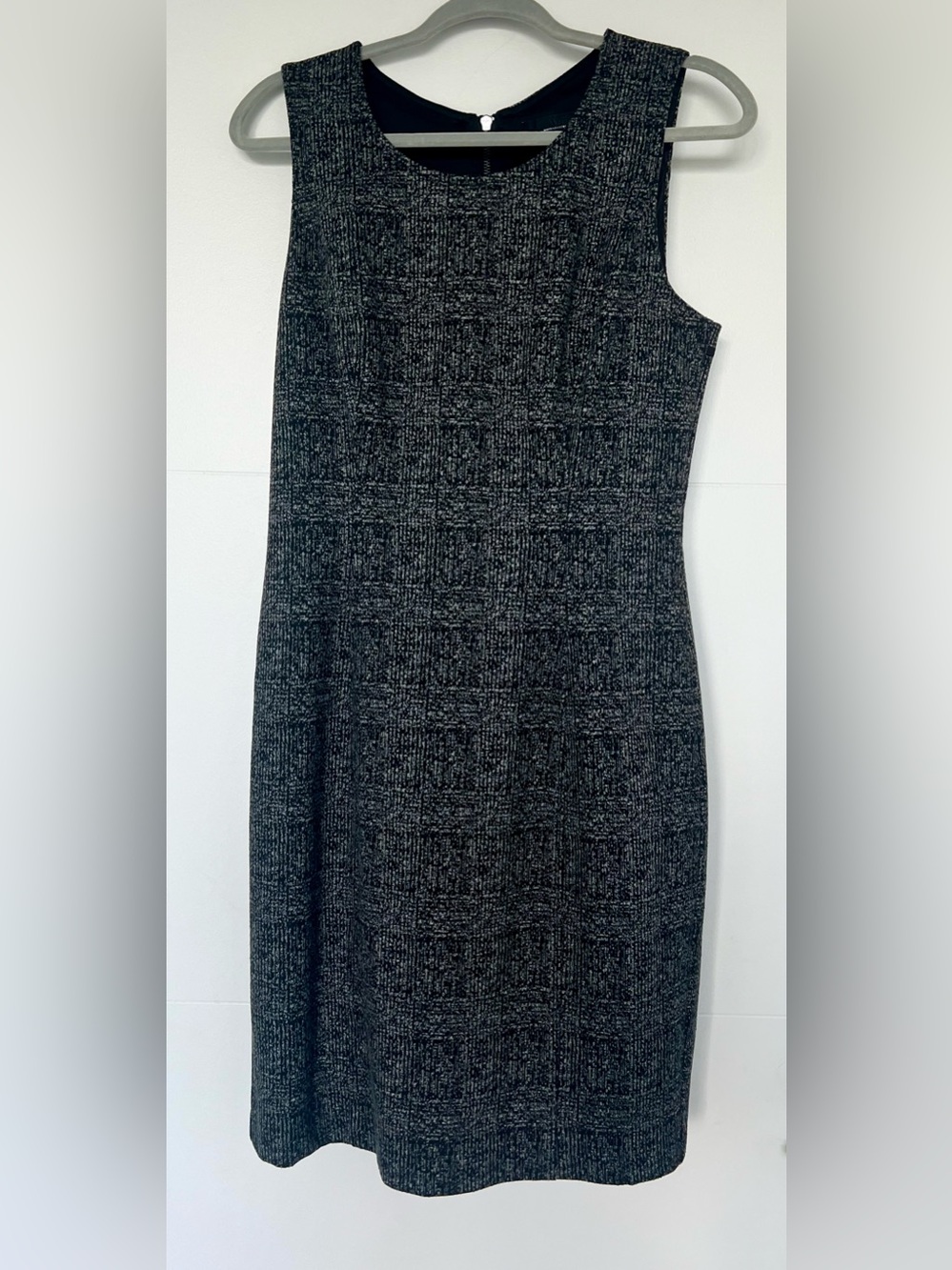 White House Black Market Women’s 8 Textured Sheath Dress Black Gray